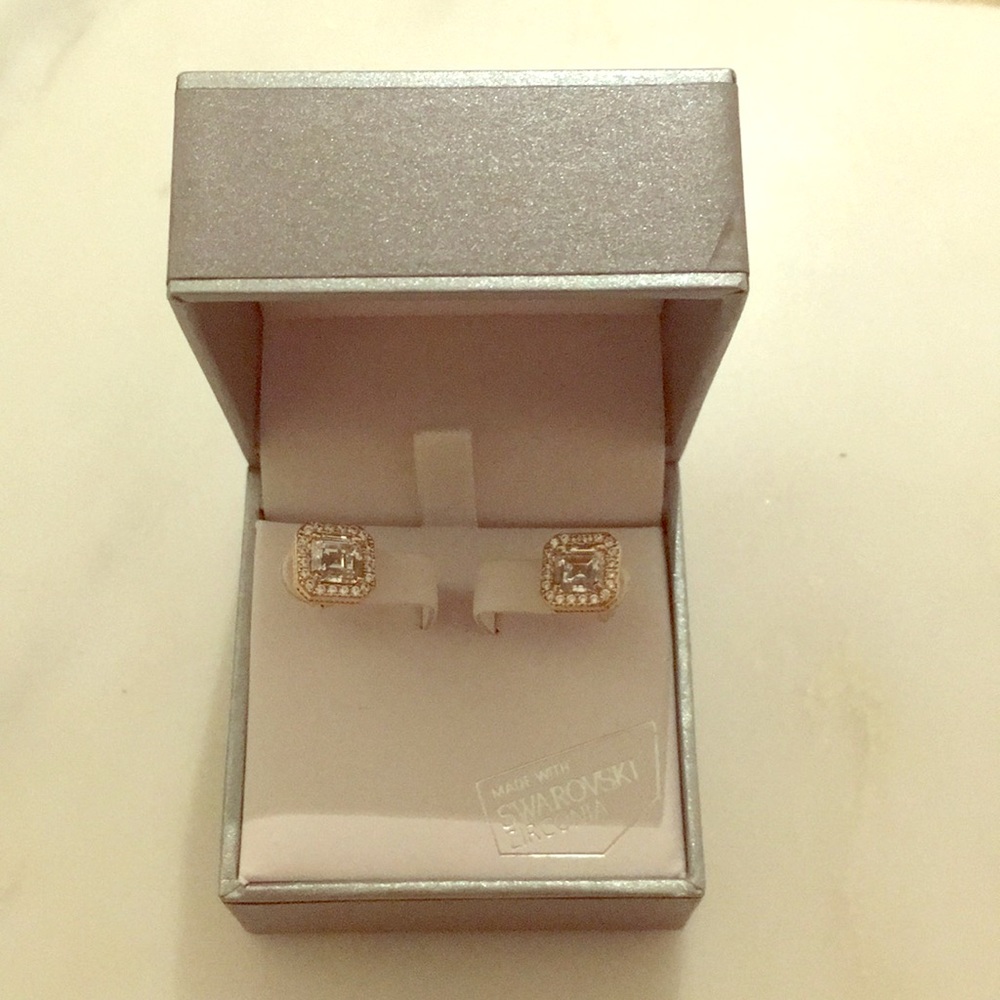 Kiera Swarovski gold princess halo earrings